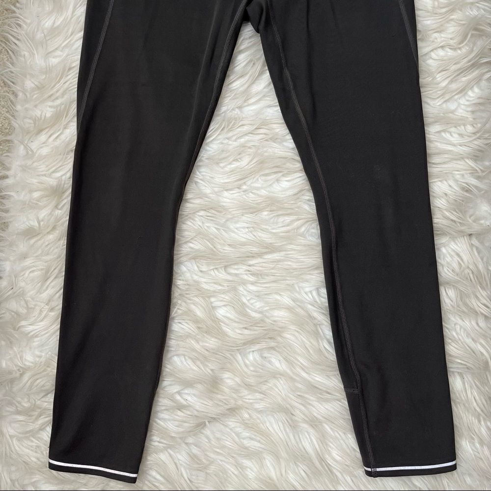 Athleta Run Free 7/8 Tight - Picture 5 of 11